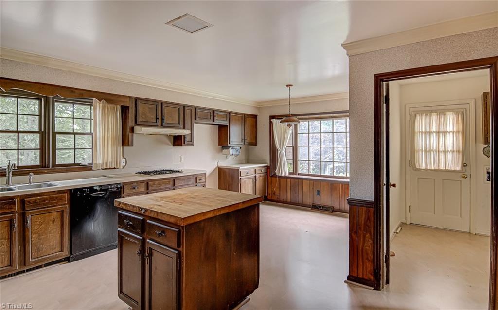 2304 Red Forest Road Greensboro, NC 27410 - Photo 11 of 35 Gallery Image 11