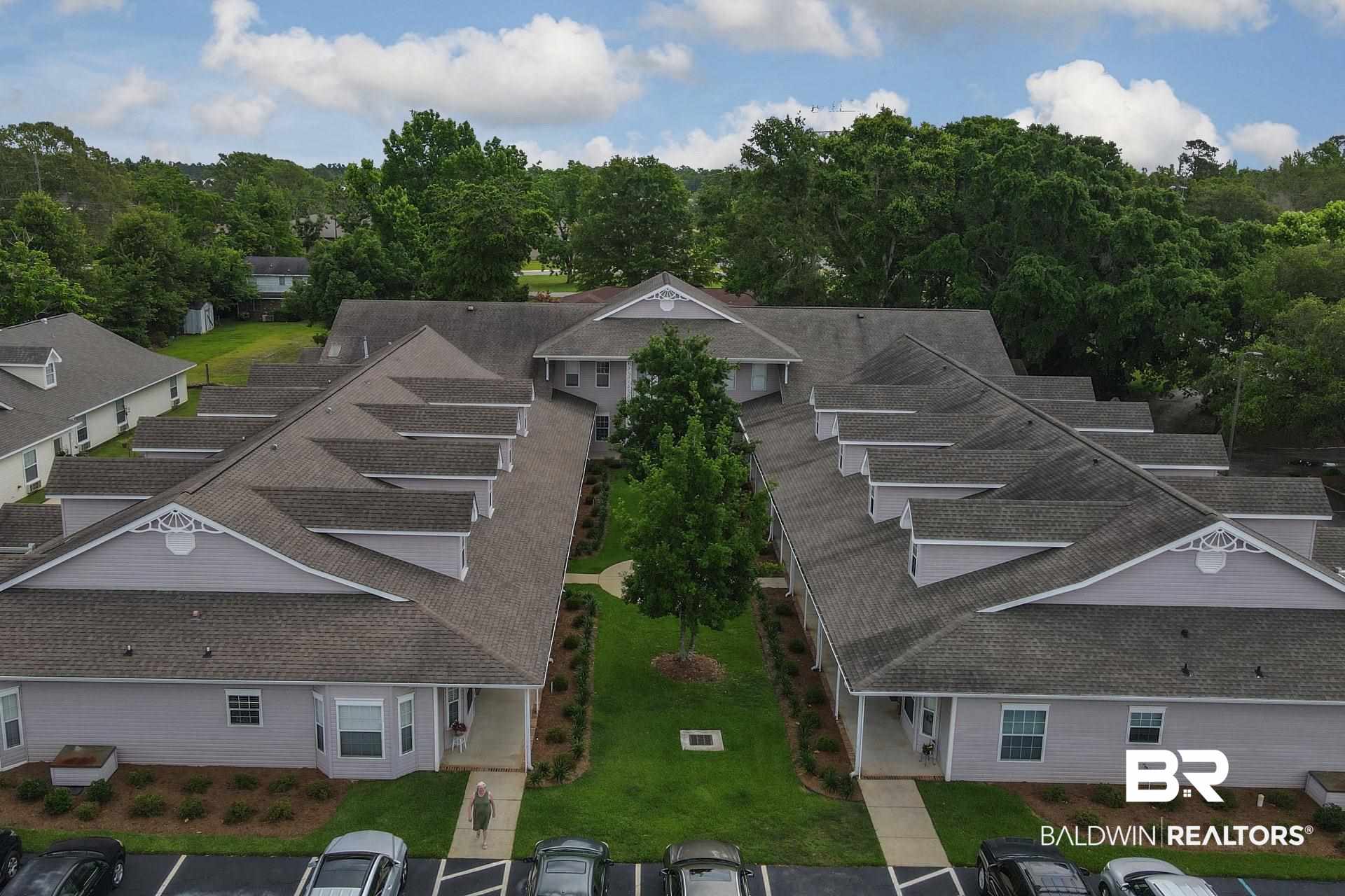 102 Courthouse Drive, Unit 15 Fairhope, AL 36532 - Photo 4 of 32