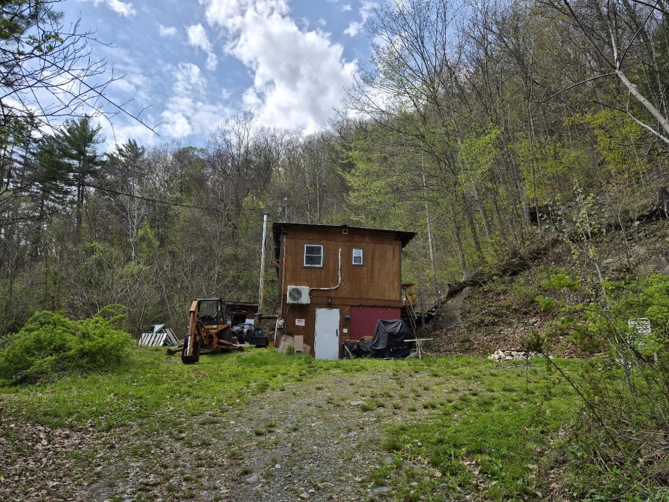 319 River Road South Putney, VT 05346 - Photo 2 of 16