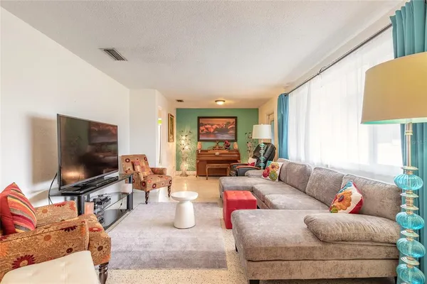 $375,000 | 3011 North Oleander Avenue, Daytona Beach, FL 32118