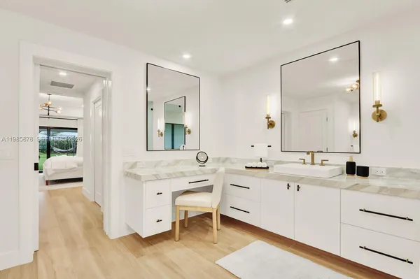 $2,995,000 | 59 Southeast Turtle Creek Drive, Jupiter, FL 33469