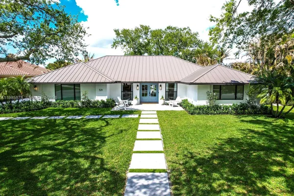 $2,995,000 | 59 Southeast Turtle Creek Drive, Jupiter, FL 33469