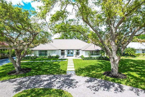 $2,995,000 | 59 Southeast Turtle Creek Drive, Jupiter, FL 33469