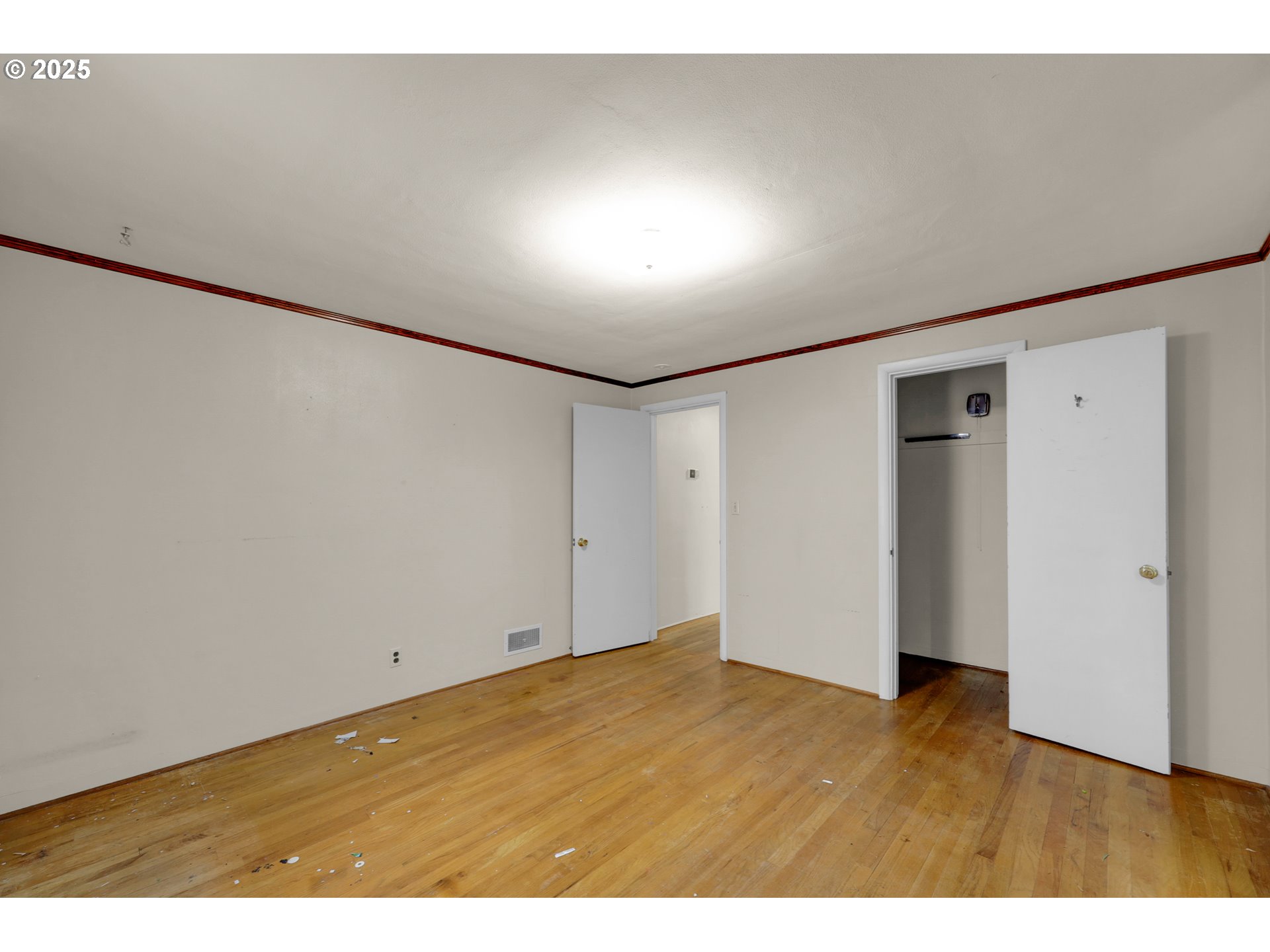 605 Fulvue Drive Eugene, OR 97405 - Photo 17 of 36