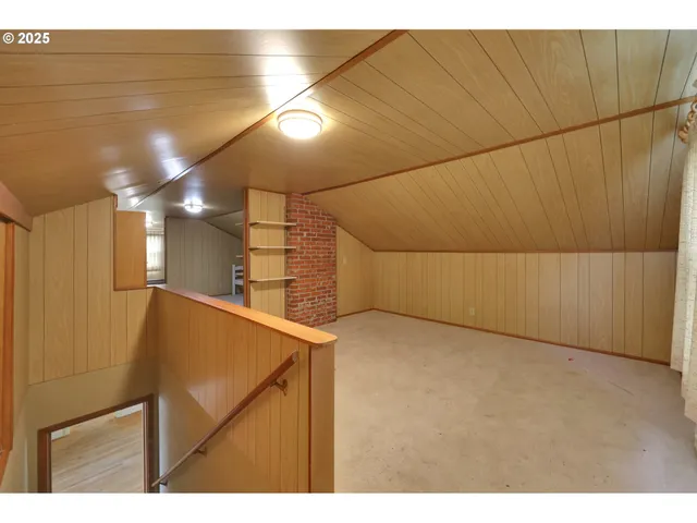 $680,000 | 605 Fulvue Drive, Eugene, OR 97405