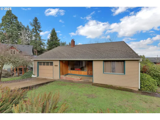 $680,000 | 605 Fulvue Drive, Eugene, OR 97405