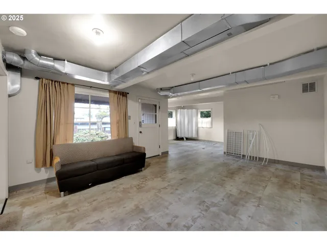 $680,000 | 605 Fulvue Drive, Eugene, OR 97405