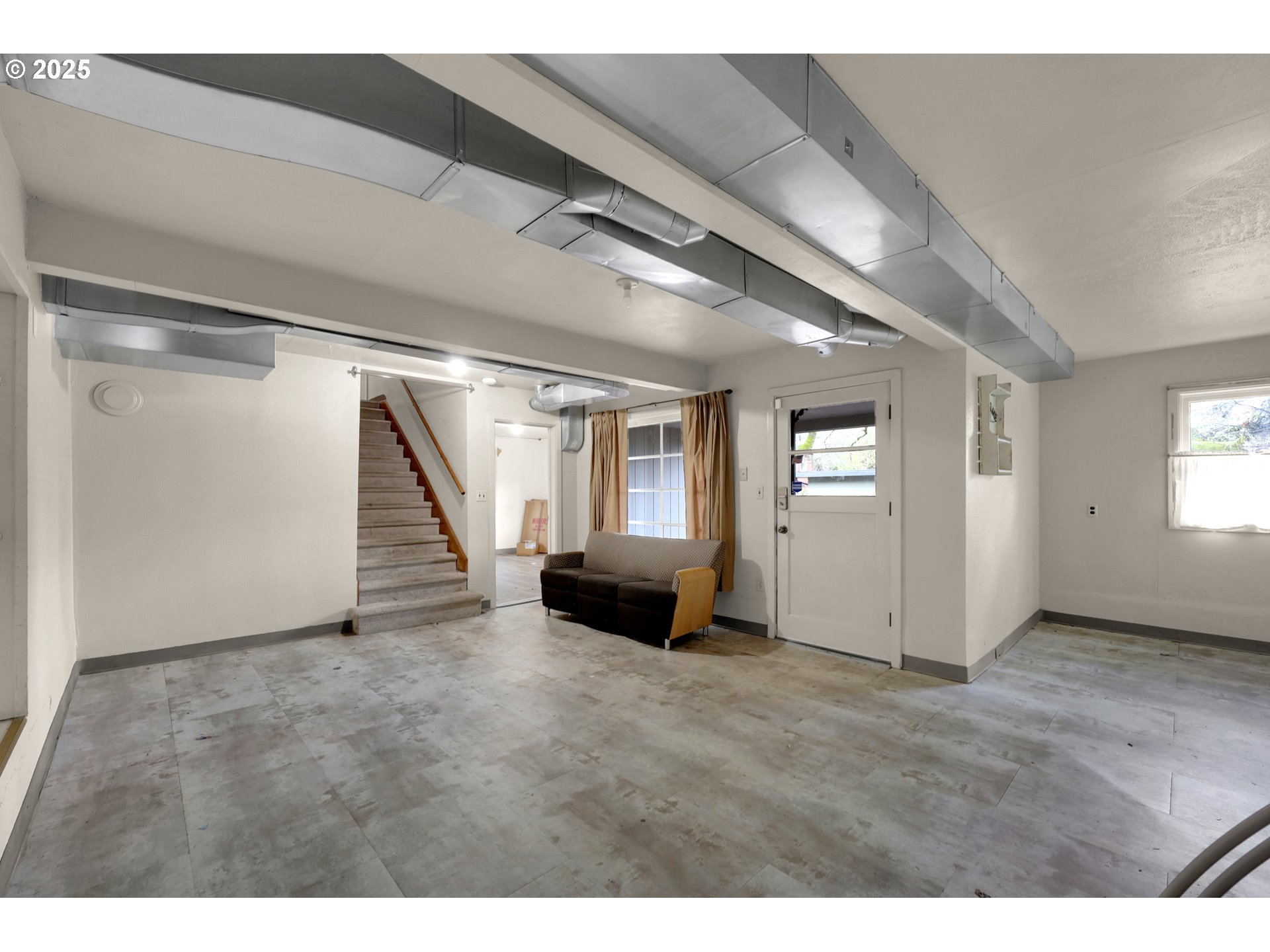 605 Fulvue Drive Eugene, OR 97405 - Photo 27 of 36