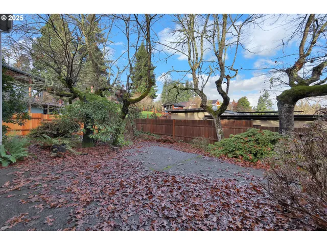 $680,000 | 605 Fulvue Drive, Eugene, OR 97405