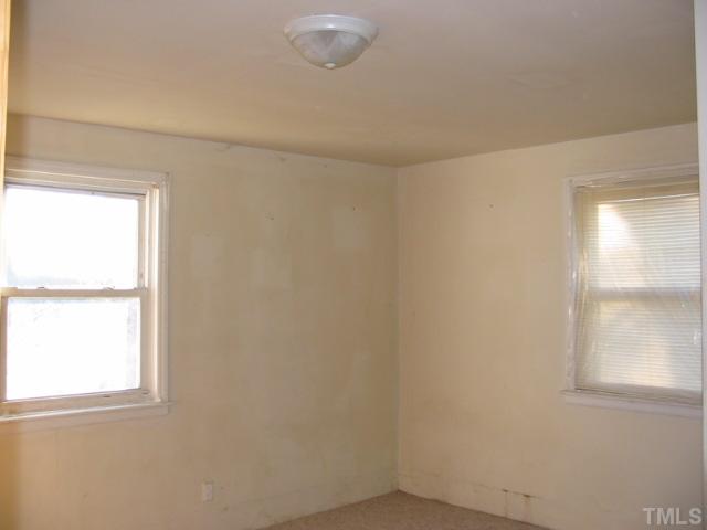 1210 Thompson Road Durham, NC 27704 - Photo 10 of 12 bedrm 1
