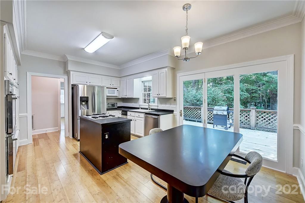 4422 Pendale Road Charlotte, NC 28210 - Photo 16 of 48 Gallery Image 16