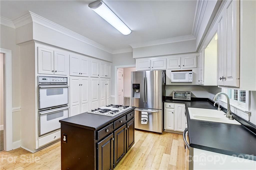 4422 Pendale Road Charlotte, NC 28210 - Photo 20 of 48 Gallery Image 20