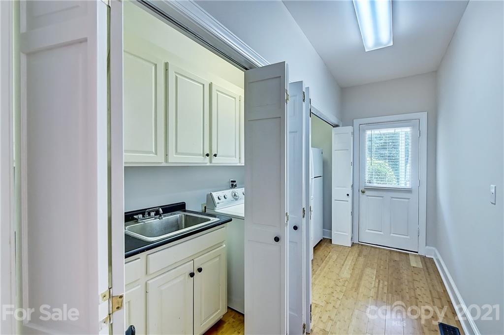 4422 Pendale Road Charlotte, NC 28210 - Photo 29 of 48 Gallery Image 29