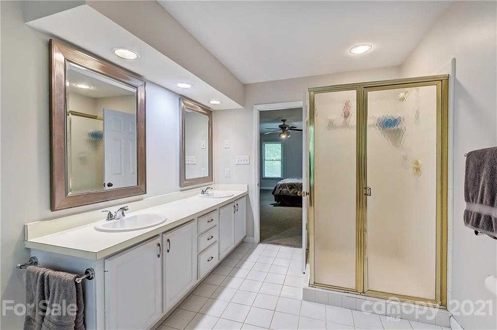 4422 Pendale Road Charlotte, NC 28210 - Photo 36 of 48 Gallery Image 36
