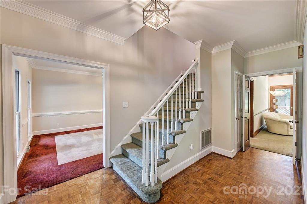 4422 Pendale Road Charlotte, NC 28210 - Photo 5 of 48 Gallery Image 5