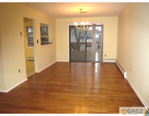 19 Eagle Road Edison, NJ 08820 - Photo 4 of 8 Gallery Image 4