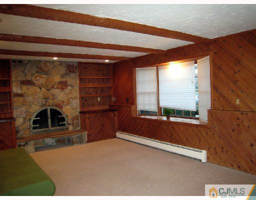 19 Eagle Road Edison, NJ 08820 - Photo 5 of 8 Gallery Image 5