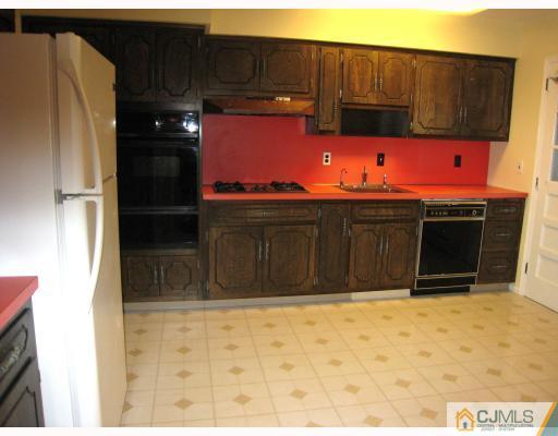 19 Eagle Road Edison, NJ 08820 - Photo 6 of 8 Gallery Image 6
