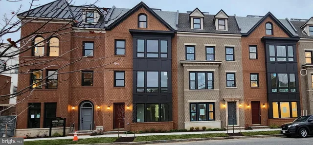 $2,400,000 | 115 North West Street, Alexandria, VA 22314