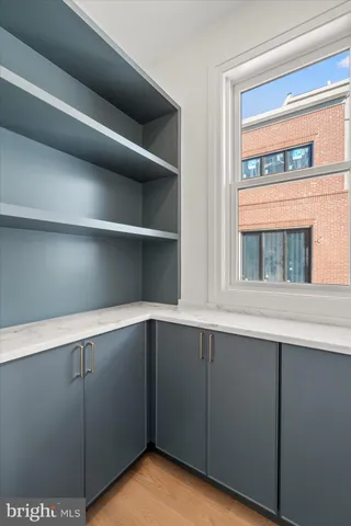 $2,400,000 | 115 North West Street, Alexandria, VA 22314