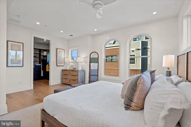 $2,400,000 | 115 North West Street, Alexandria, VA 22314