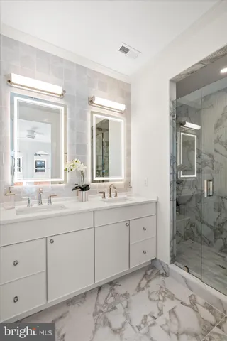 $2,400,000 | 115 North West Street, Alexandria, VA 22314