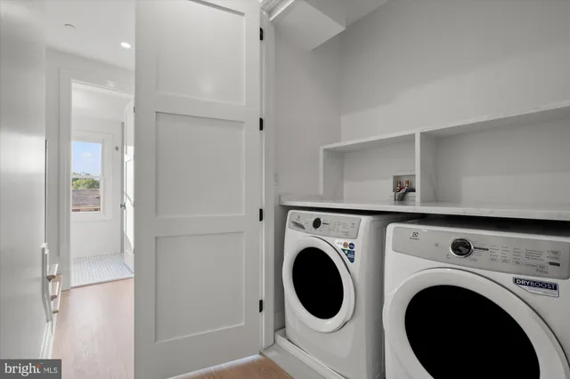 $2,400,000 | 115 North West Street, Alexandria, VA 22314