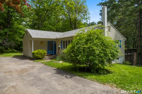$400,000 | 23 Windaway Road, Bethel, CT 06801