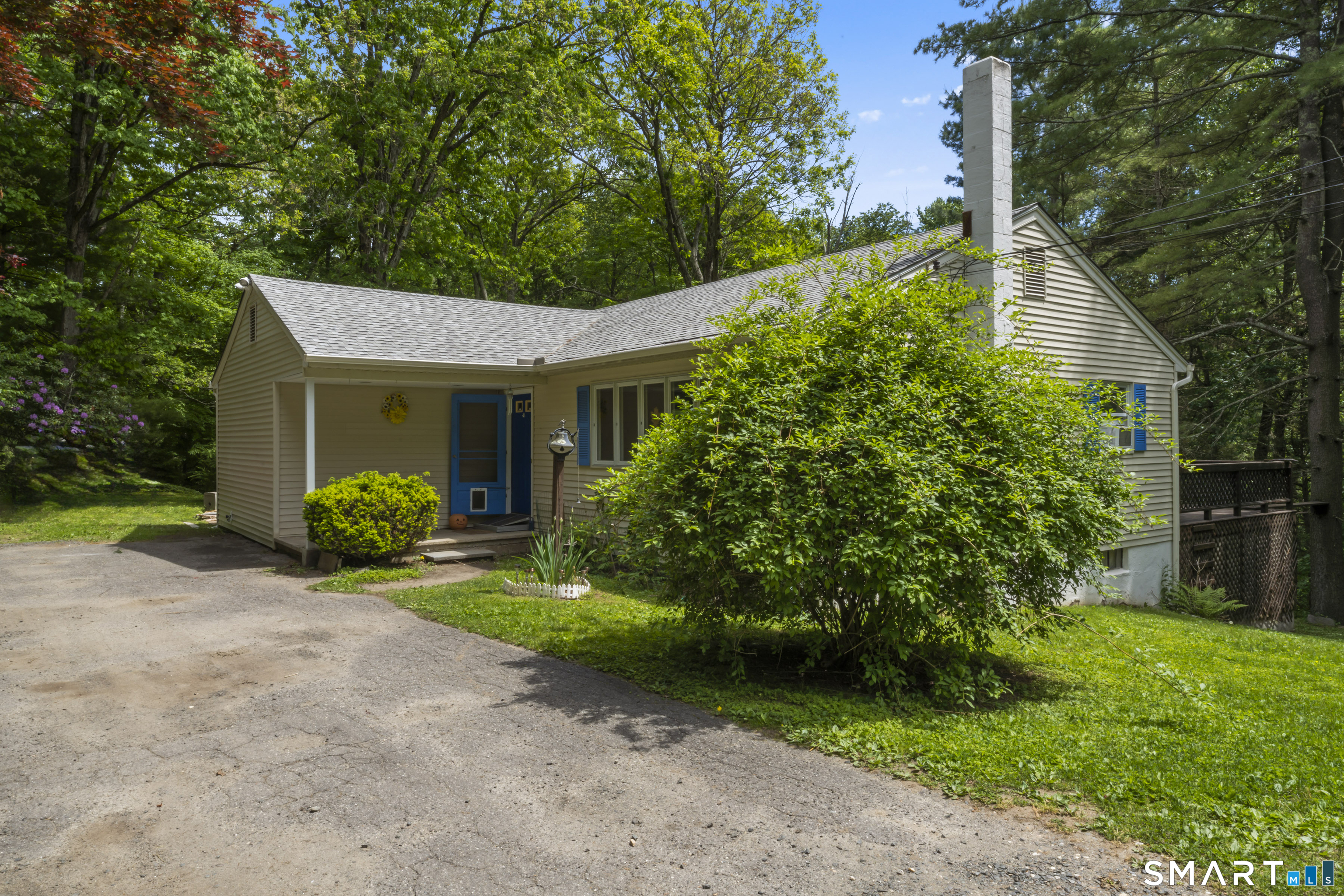 23 Windaway Road Bethel, CT 06801 - Photo 2 of 35