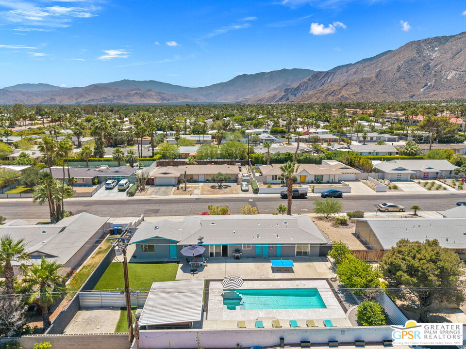 490 East Molino Road Palm Springs, CA 92262 - Photo 45 of 47 a view of a city with an ocean view