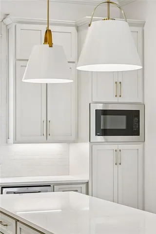 $595,000 | 2016 Kingswood Drive, Mandeville, LA 70448