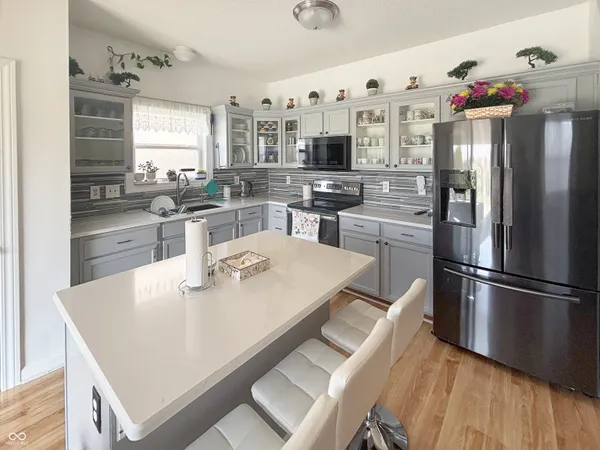 $399,900 | 1678 Juniper Lane, Greenwood, IN 46143
