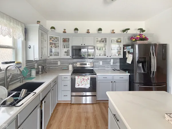 $399,900 | 1678 Juniper Lane, Greenwood, IN 46143
