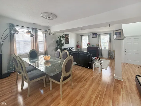 $399,900 | 1678 Juniper Lane, Greenwood, IN 46143