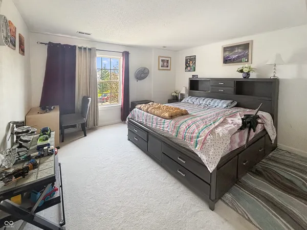 $399,900 | 1678 Juniper Lane, Greenwood, IN 46143