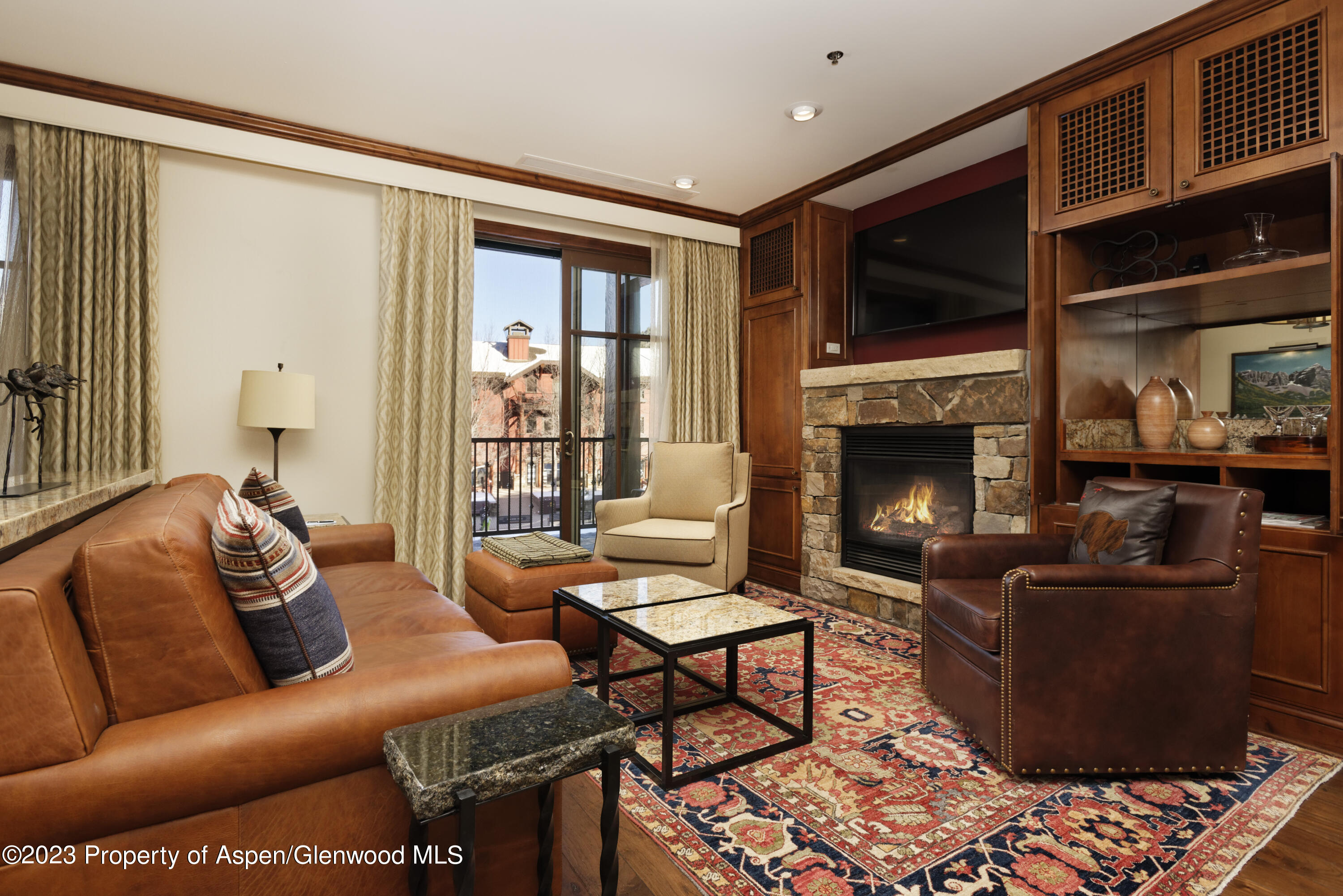 75 Prospector Road, Unit 84044 Aspen, CO 81611 - Photo 5 of 19 RitzCarltonUnit8209_HiRes005