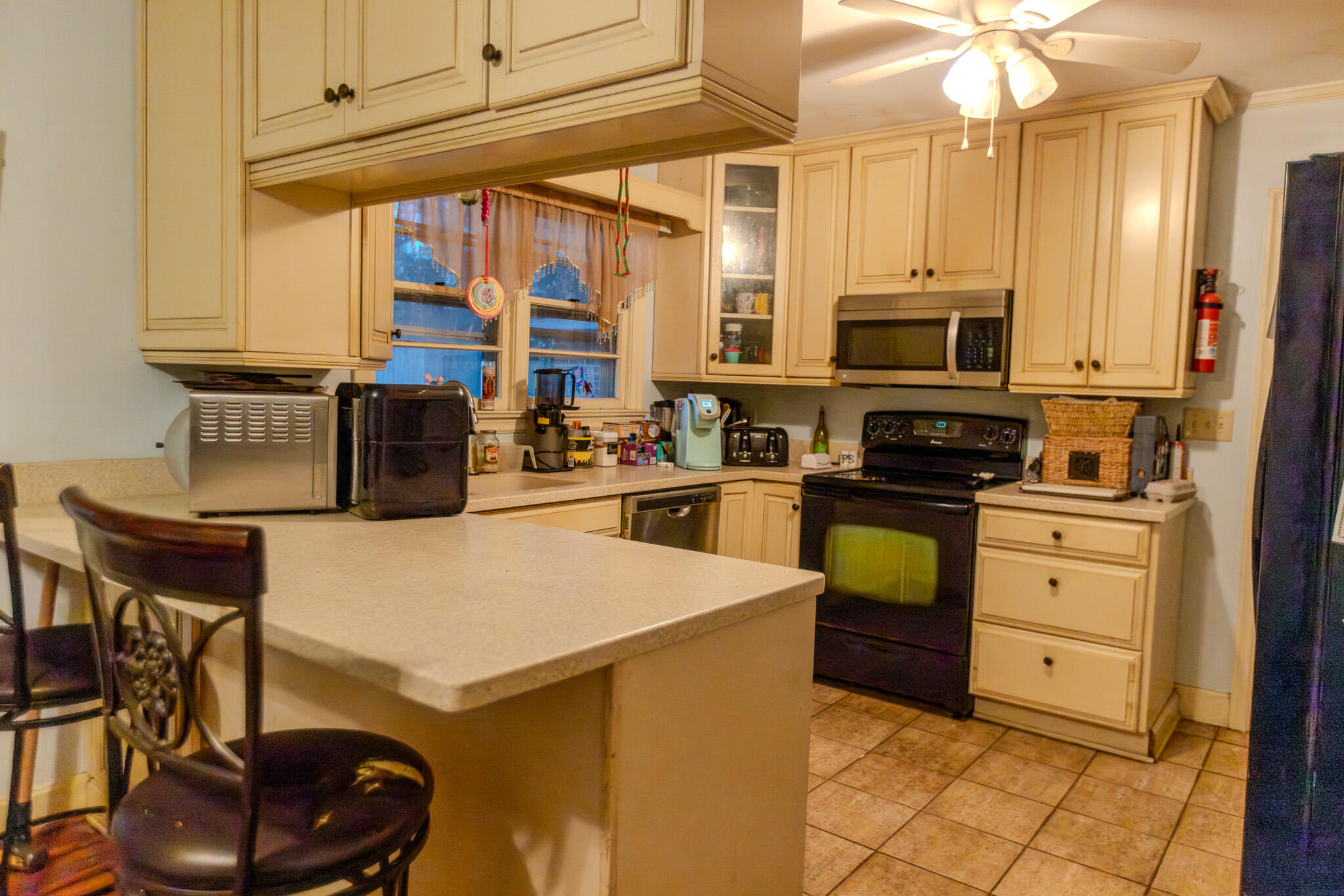 117 Newington Road Summerville, SC 29485 - Photo 6 of 8 0V1A4711-HDR