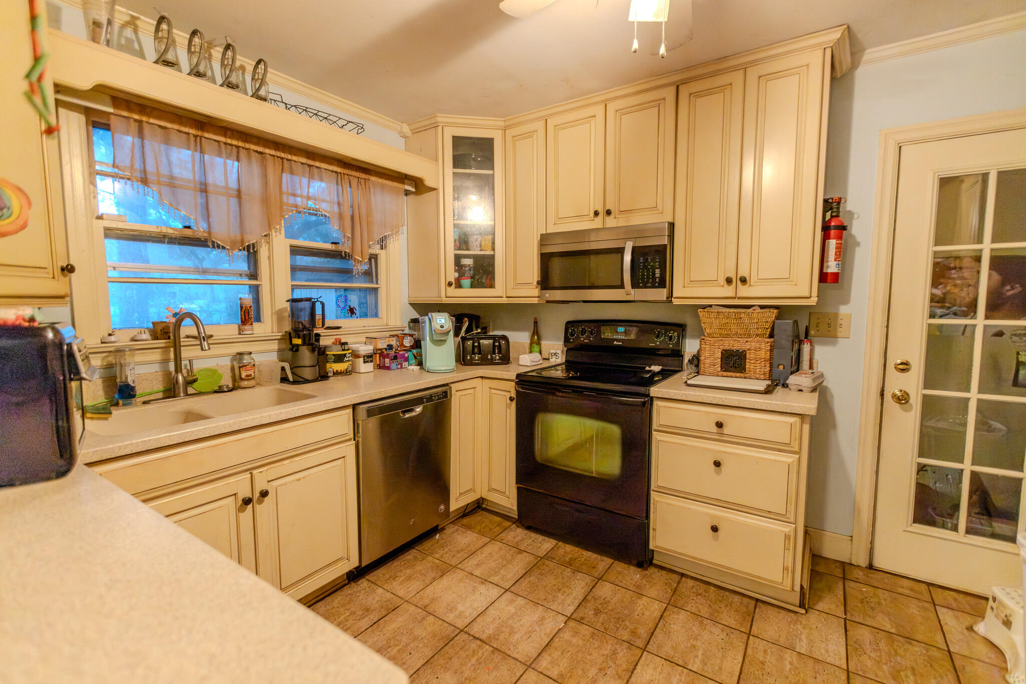 117 Newington Road Summerville, SC 29485 - Photo 7 of 8 0V1A4705-HDR