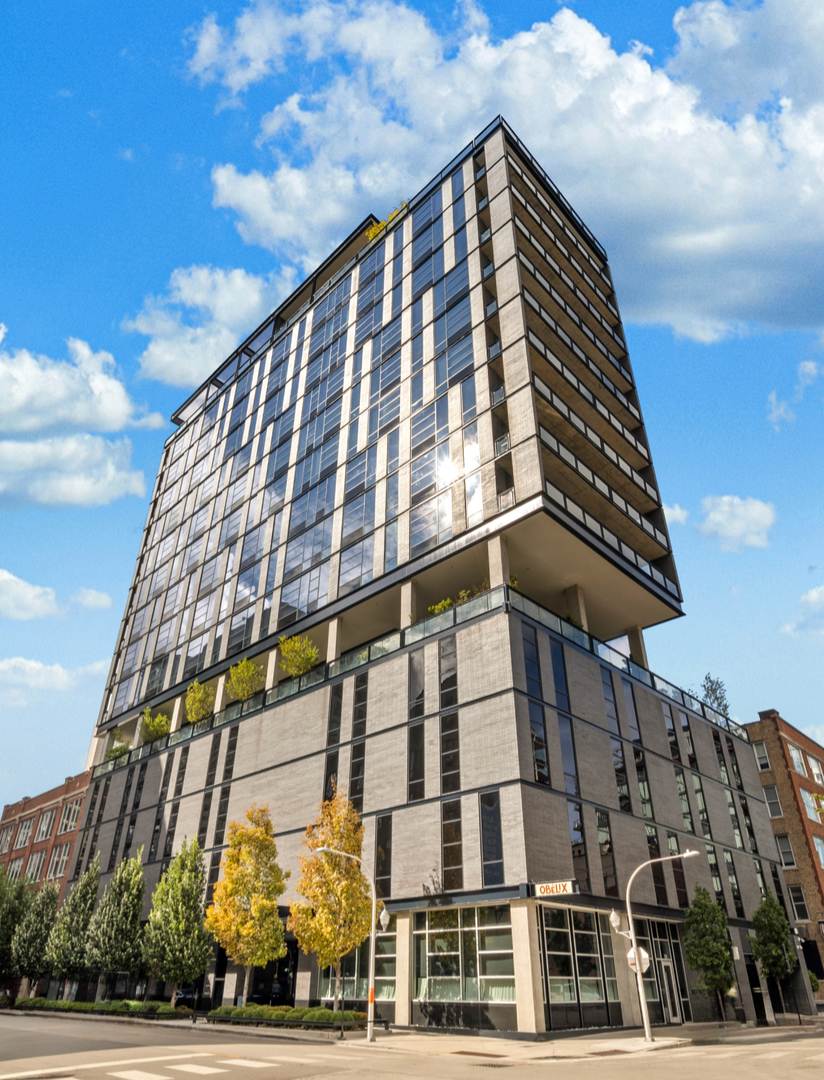 400 West Huron Street, Unit 1001 Chicago, IL 60654 - Photo 1 of 41 a front view of a building