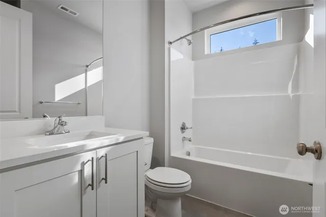 $824,906 | 20334 146th St Court East, Unit 703, Bonney Lake, WA 98391