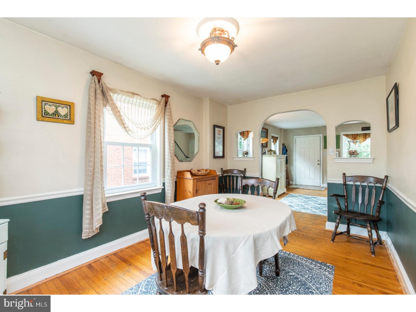 21 Sandy Bank Road Media, PA 19063 - Photo 6 of 15 Dining Room