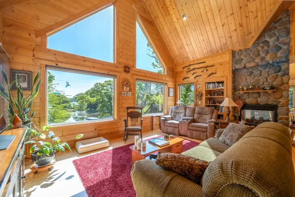 $998,000 | 1898 60th Avenue, Osceola, WI 54020