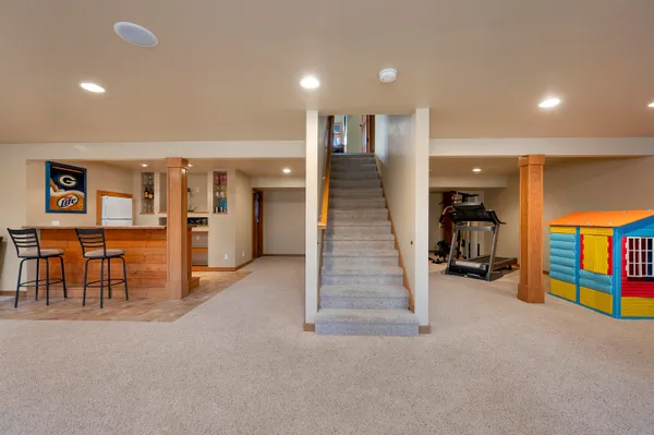 $599,900 | 2503 Wilding Way, Suamico, WI 54173