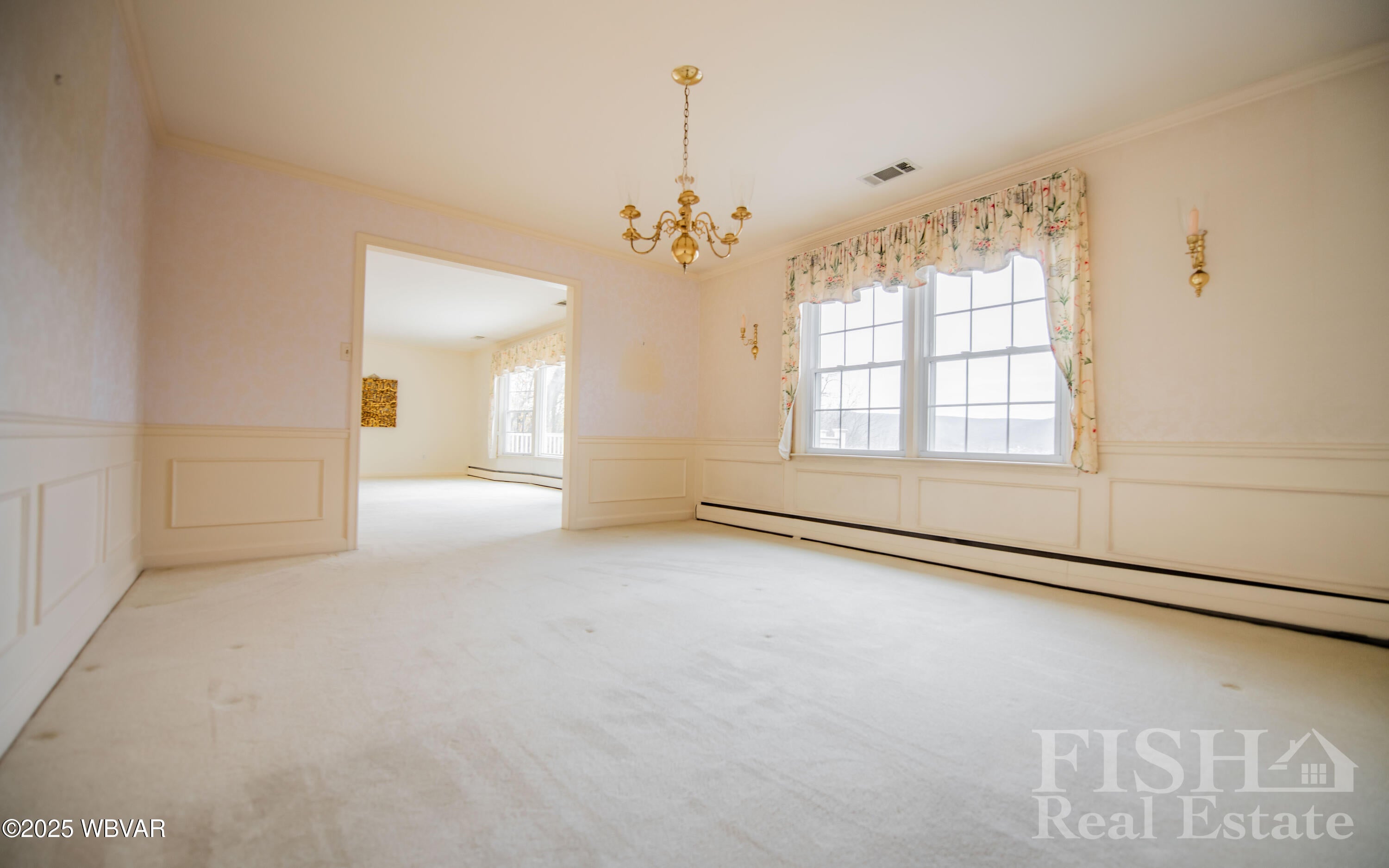204 Roderick Road Williamsport, PA 17701 - Photo 20 of 40 Dining Room