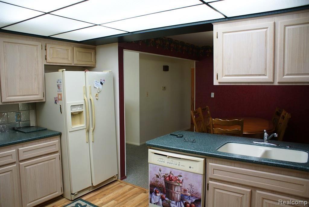 4200 Davison Road Lapeer, MI 48446 - Photo 24 of 60 DSC06843.jpg