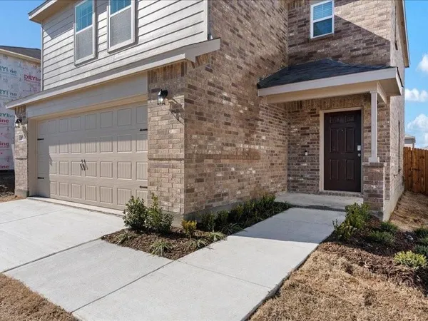 $1,950 | 822 Breakwater Drive, Princeton, TX 75407