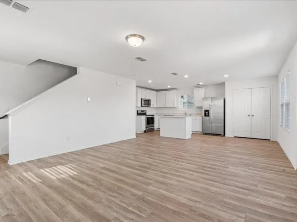 $1,950 | 822 Breakwater Drive, Princeton, TX 75407