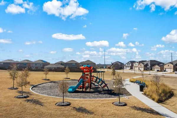 $1,950 | 822 Breakwater Drive, Princeton, TX 75407