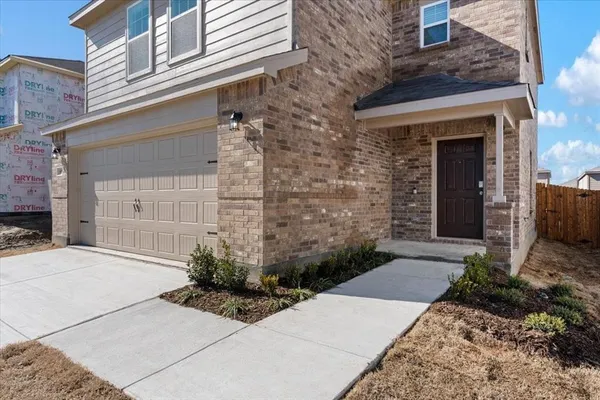 $1,950 | 822 Breakwater Drive, Princeton, TX 75407