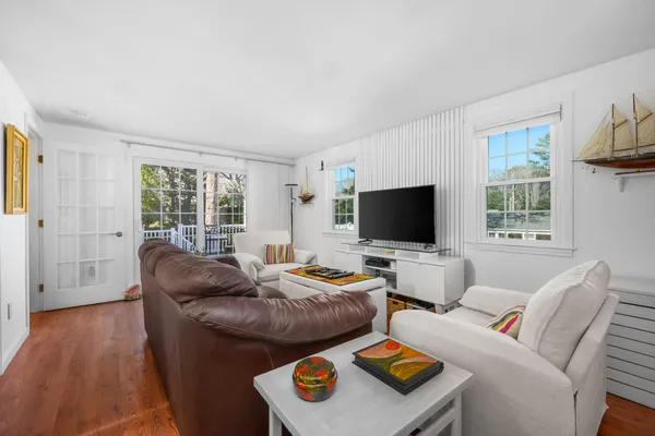 $995,000 | 60 Linden Lane, Osterville, MA 02655